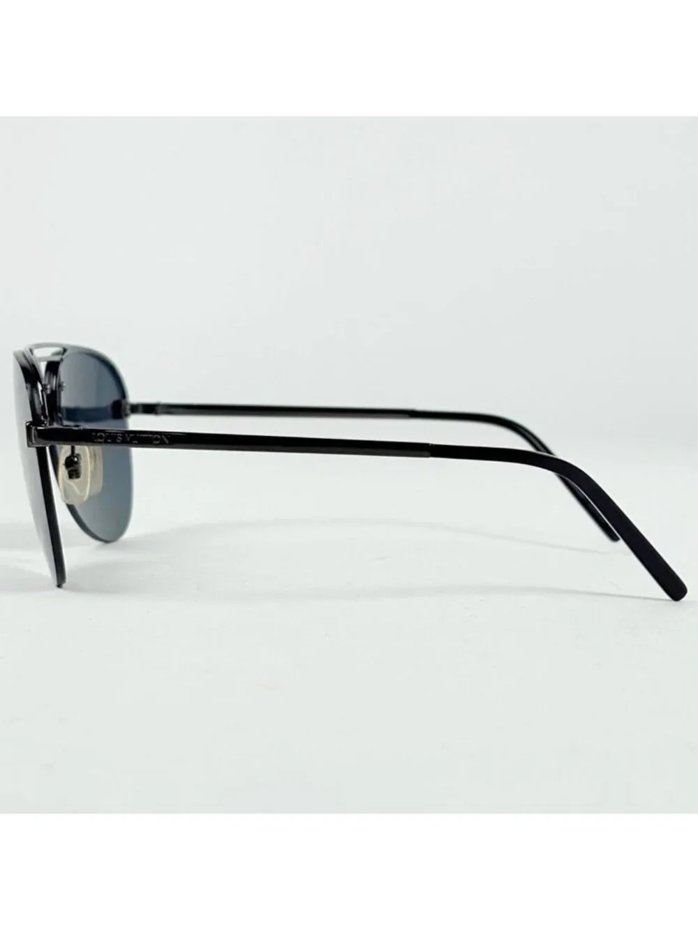 Louis Vuitton Clockwise Sunglasses Monogram Rimless Metal Black Eyewear